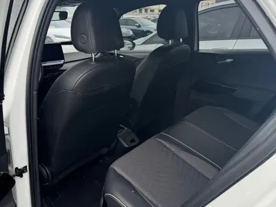 Volkswagen ID.3 2024, 30000 км, за 8975.69 USD - фото 6