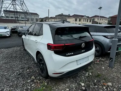 Volkswagen ID.3 2024, 30000 км, за 8975.69 USD - фото 14