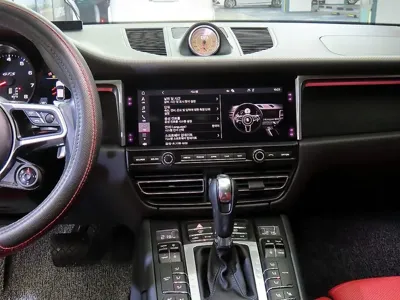Porsche Macan 2020, 29702 км, за 52448.47 USD - фото 11