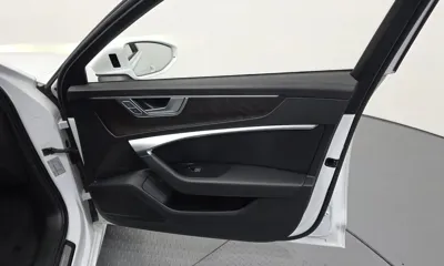 Audi A6 2022, 53804 км, за 21426.72 USD - фото 24