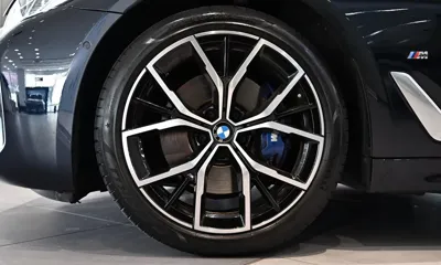BMW 5-Series 2022, 65264 км, за 26372.33 USD