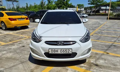 Hyundai Accent · 2016 год