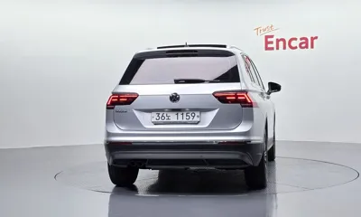 Volkswagen Tiguan 2018, 49244 км, за 13609.42 USD