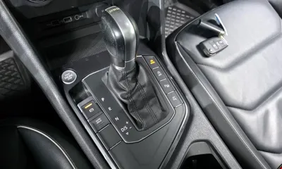 Volkswagen Tiguan 2018, 49244 км, за 13596.16 USD - фото 9