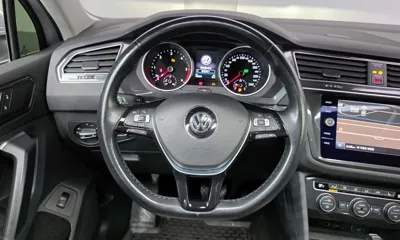 Volkswagen Tiguan 2018, 49244 км, за 13596.16 USD - фото 13