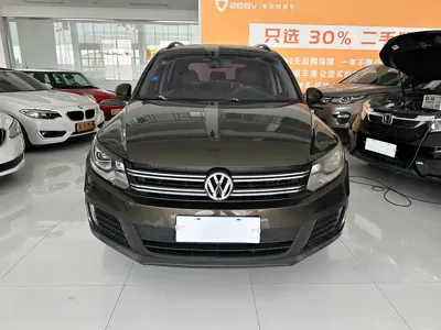 Volkswagen Tiguan 2015, 120000 км, за 5414.84 USD