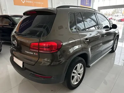 Volkswagen Tiguan 2015, 120000 км, за 5414.84 USD - фото 6