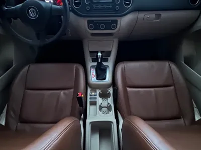 Volkswagen Tiguan 2015, 120000 км, за 5414.84 USD - фото 9