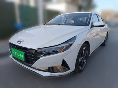 Hyundai Elantra · 2021 год