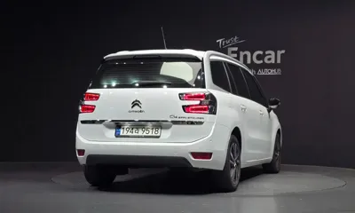 Citroen-DS C4 SpaceTourer 2021, 64779 км, за 12217.55 USD