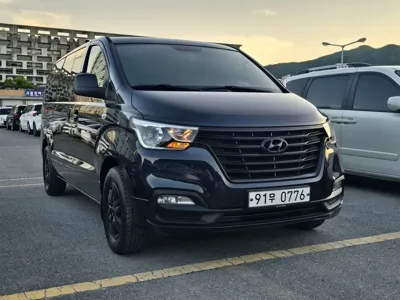 Hyundai Starex