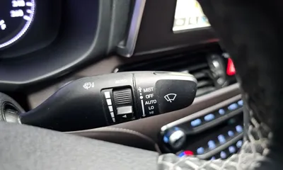 Hyundai Grandeur 2019, 186943 км, за 7546.19 USD - фото 17
