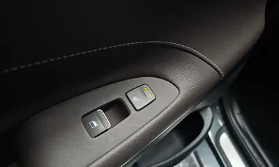 Hyundai Grandeur 2019, 186943 км, за 7546.19 USD - фото 18