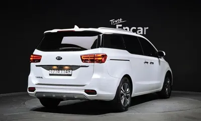 Kia Canival 2019, 128634 км, за 8874.16 USD