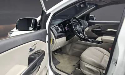 Kia Canival 2019, 128634 км, за 8874.16 USD - фото 11