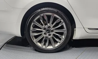 Kia K7 2020, 75661 км, за 13941.38 USD