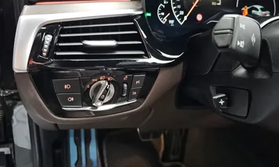 BMW 5-Series 2019, 48430 км, за 20772.28 USD - фото 29