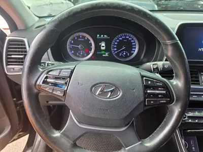 Hyundai Grandeur 2017, 185223 км, за 6830.76 USD
