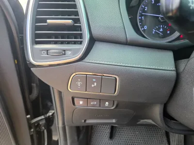 Hyundai Grandeur 2017, 185223 км, за 6830.76 USD