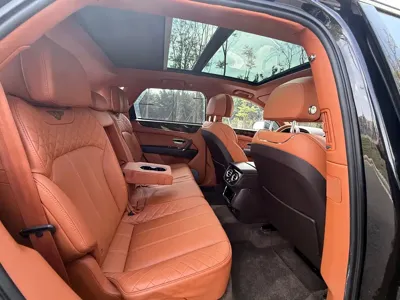 Bentley Bentayga 2016, 140000 км, за 96546.05 USD - фото 9