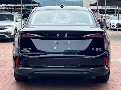 Hongqi Hongqi E-QM5 2026, 1000 км, за 15769.9 USD
