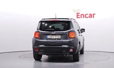 Jeep Renegade 2023, 27506 км, за 15364.23 USD