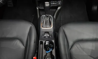 Jeep Renegade 2023, 27506 км, за 15364.23 USD - фото 9