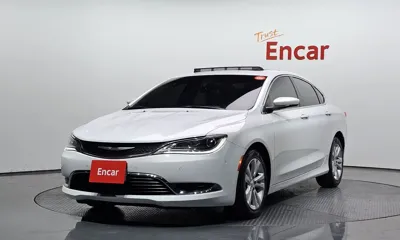 Chrysler 200 · 2015 год