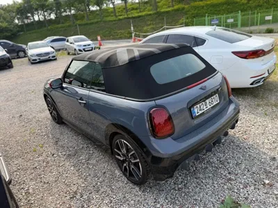 MINI Cooper Convertible 2025, 9500 км, за 30247.67 USD