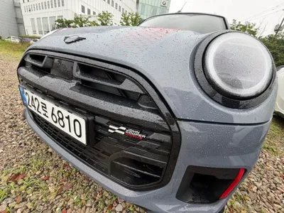 MINI Cooper Convertible 2025, 9500 км, за 30247.67 USD