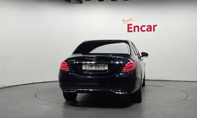 Mercedes-Benz C-Class 2016, 192419 км, за 8325.07 USD