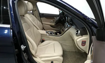 Mercedes-Benz C-Class 2016, 192419 км, за 8325.07 USD - фото 11