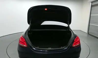 Mercedes-Benz C-Class 2016, 192419 км, за 8325.07 USD - фото 20