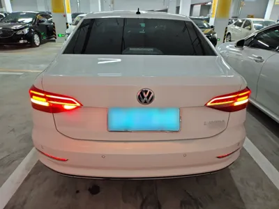 Volkswagen Lavida 2019, 74100 км, за 9425 USD - фото 12