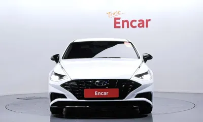 Hyundai Sonata 2022, 27869 км, за 12808.72 USD