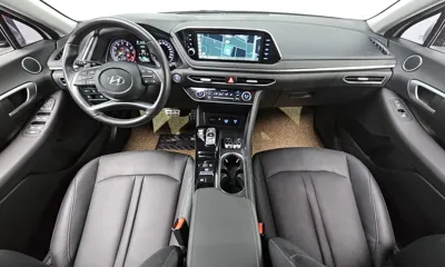 Hyundai Sonata 2022, 27869 км, за 12808.72 USD - фото 7