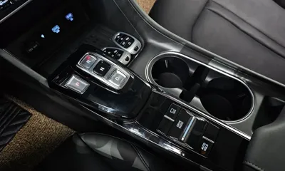 Hyundai Sonata 2022, 27869 км, за 12808.72 USD - фото 9
