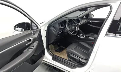 Hyundai Sonata 2022, 27869 км, за 12808.72 USD - фото 11