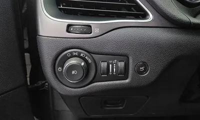 Jeep Cherokee 2019, 89268 км, за 9165.96 USD - фото 4