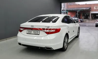 Hyundai Grandeur 2015, 188672 км, за 3447.83 USD