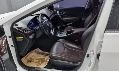 Hyundai Grandeur 2015, 188672 км, за 3447.83 USD - фото 10
