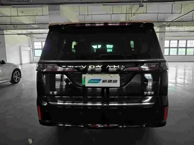 Voyah Dreamer 2025, 15700 км, за 35167.06 USD