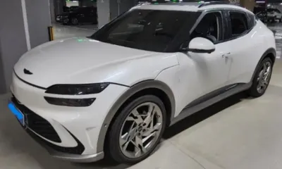 Genesis GV60 · 2022 год