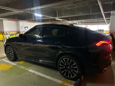 BMW X6 2025, 16000 км, за 74811.41 USD