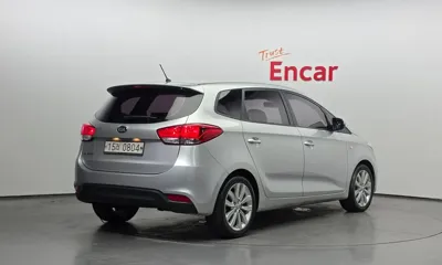 Kia Carens 2016, 57765 км, за 5588.09 USD
