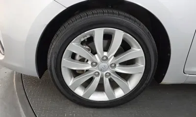 Kia Carens 2016, 57765 км, за 5588.09 USD