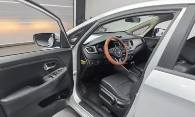 Kia Carens 2016, 57765 км, за 5588.09 USD - фото 10