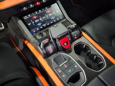 Lamborghini Urus 2025, 58 км, за 314428.26 USD - фото 9