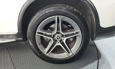 Mercedes-Benz GLC-Class 2021, 70515 км, за 24937.64 USD - фото 21