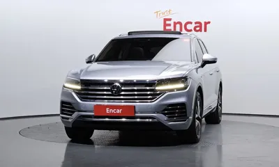 Volkswagen Touareg 2021, 111986 км, за 28160.69 USD